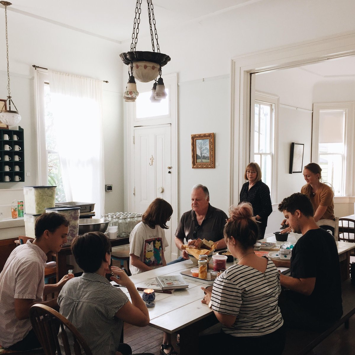 I wrote a thing... I haven't done that in a while... it felt niceeee
the-curated-life.com/blog/choosing-…