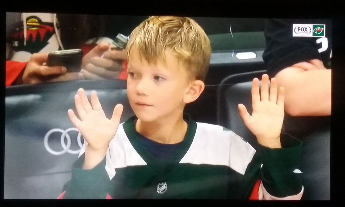 StarsAAAHockey's tweet photo. Always fun to see our campers on TV! We'd like to see a #FusionTraining jersey on them but we understand! #GetWild for Hockey! #PuckIsBack! https://t.co/T6BX2tSx2V