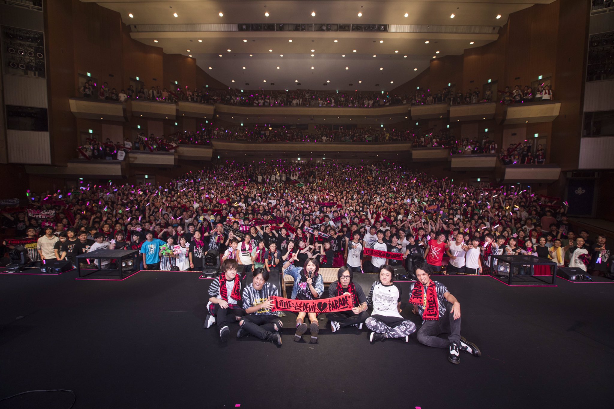 キィ わいlisaのライブでuoバルログしとったら しっかり写っとったわ T Co Myiubxer2a Twitter