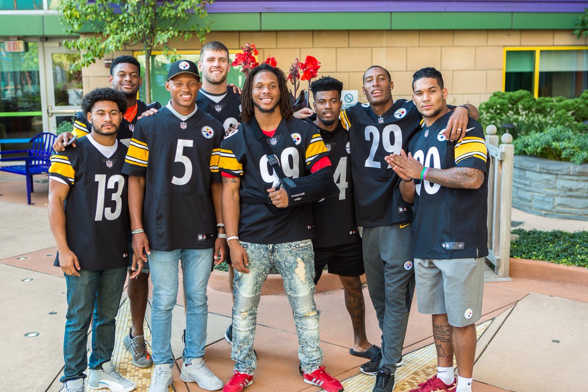 ChildrensPgh's tweet photo. The @steelers rookies brought smiles today to our kids here at Children’s! Thanks for a great afternoon of fun! https://t.co/YjkYEDcX0v