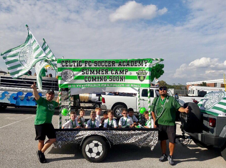 ntxcelticfc's tweet photo. Deep in the heart of Texas, we fly the @celticfc Green & White Hoops with pride!! Homecoming Parade was a hit! ❤️🍀⚽️ #ntxcelticfc #gothoops https://t.co/UzqQadKMBL