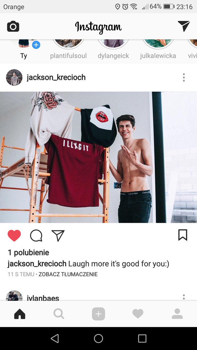 queexari's tweet photo. I'm the first one 😋👌 ily @jacksonxkrec 💘 https://t.co/vyL9kqBFhP