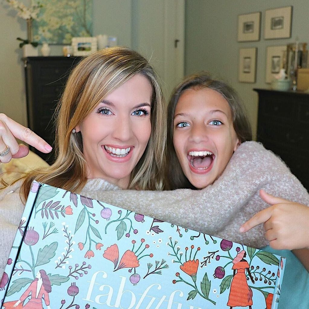 stephbmarie7's tweet image. 🍁Our Fall #fabfitfun Unboxing video is up! We loved this box! 🍁 Link in bio! @fabfitfun #fabfitfunfallbox #unboxin… instagram.com/p/BZhP1GcHtKr/