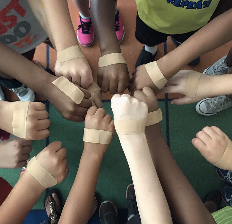 Mrs. Hudak tweet media