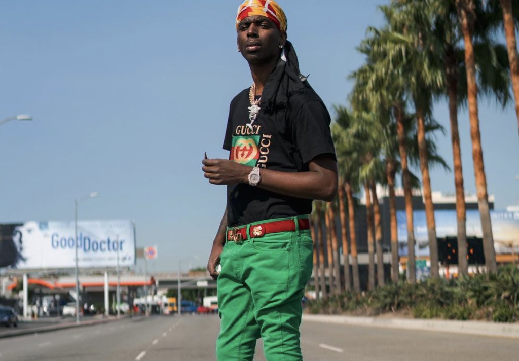 DAMN! Young Dolph Shot Multiple Times inside Sneaker Store In Hollywood Boulevard! blkdmnds.com/2017/09/young-…