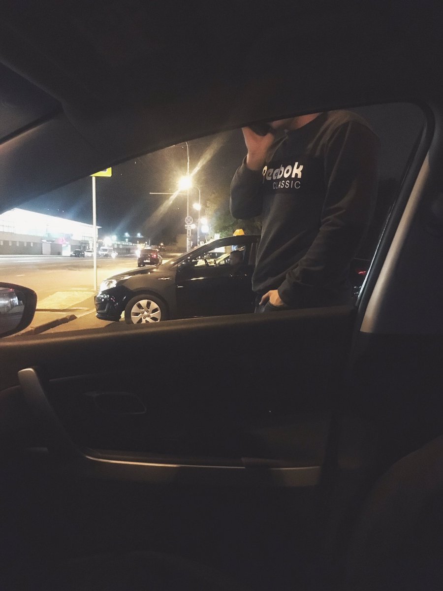 LerkaSL's tweet photo. Только этой спине можно ночью меня похищать 🙈 https://t.co/Tq6Wd8ACwF