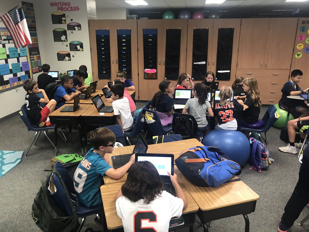 KreinhopCoding's tweet image. Record turnout &amp;amp; strong start for our #WolfpackCODE! 🐾💻 #Coding #Promise2Purpose @KreinhopKISD #KhopP2P