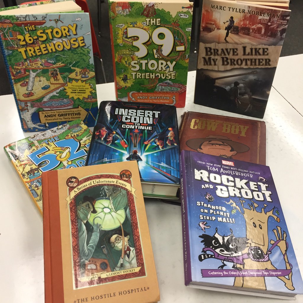 SelkesLair's tweet image. Starting to get some #5starreturns to the #lairlibrary