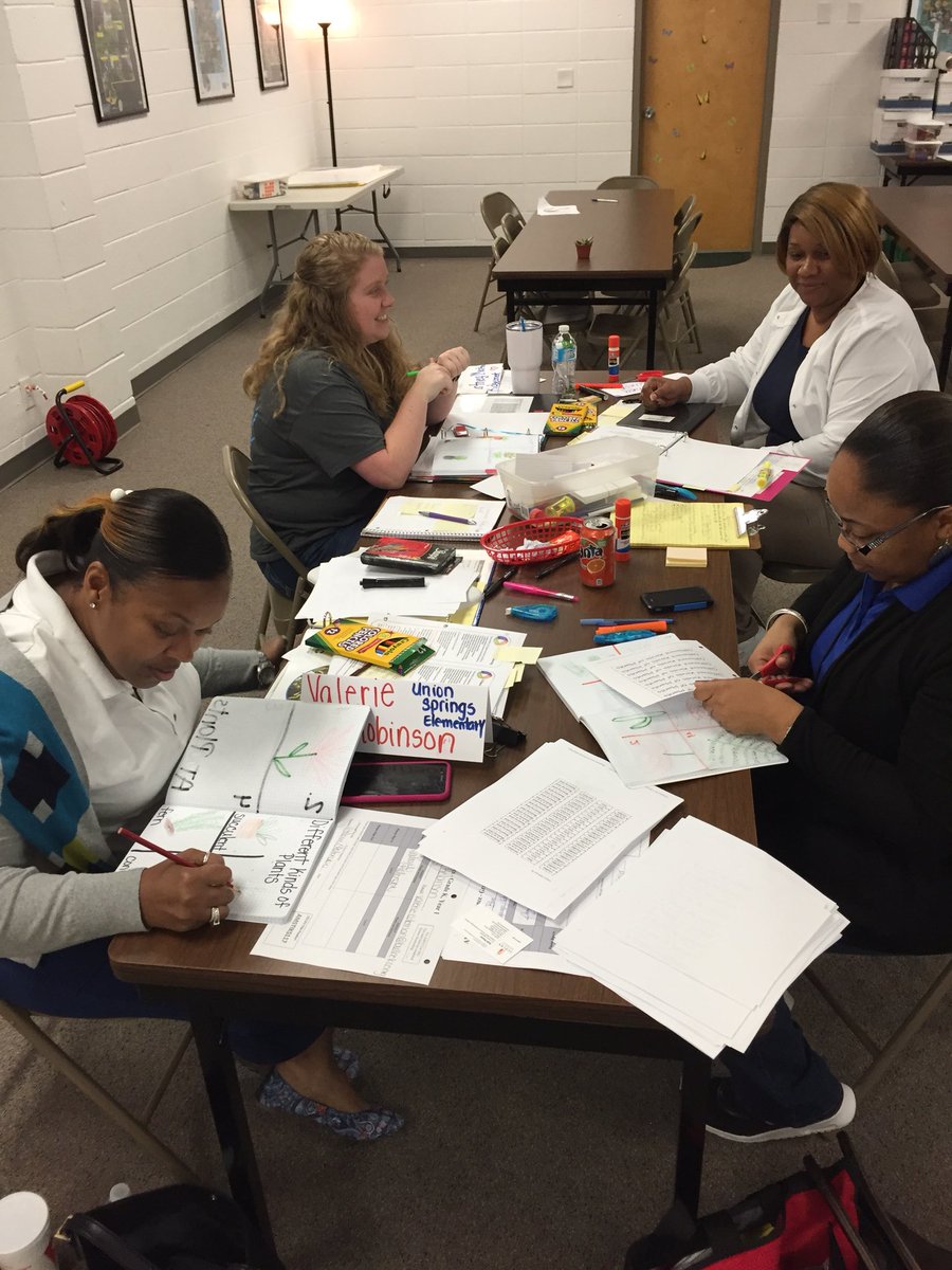 SethHouse6's tweet photo. A few pics from last week’s Kindergarten Plants and Animals Training.  What a AUsome group of teachers. @amstiAUsome #amstiworks https://t.co/RjtsMf83gx