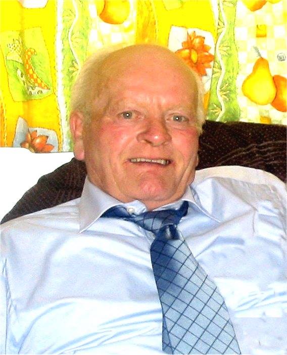 Denimon234's tweet photo. My Beautiful Dad 😢RIP https://t.co/MPY9MN5IOz