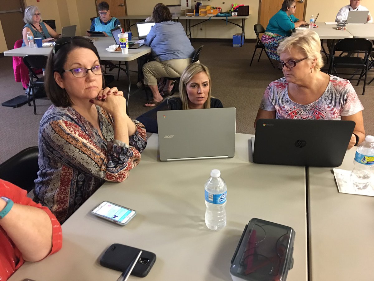 We got some individual help, and we had sandbox time. #tuesdays4teachers #pojoPL <a href="/MsTiffanyMercer/">Sammy Lewis</a>