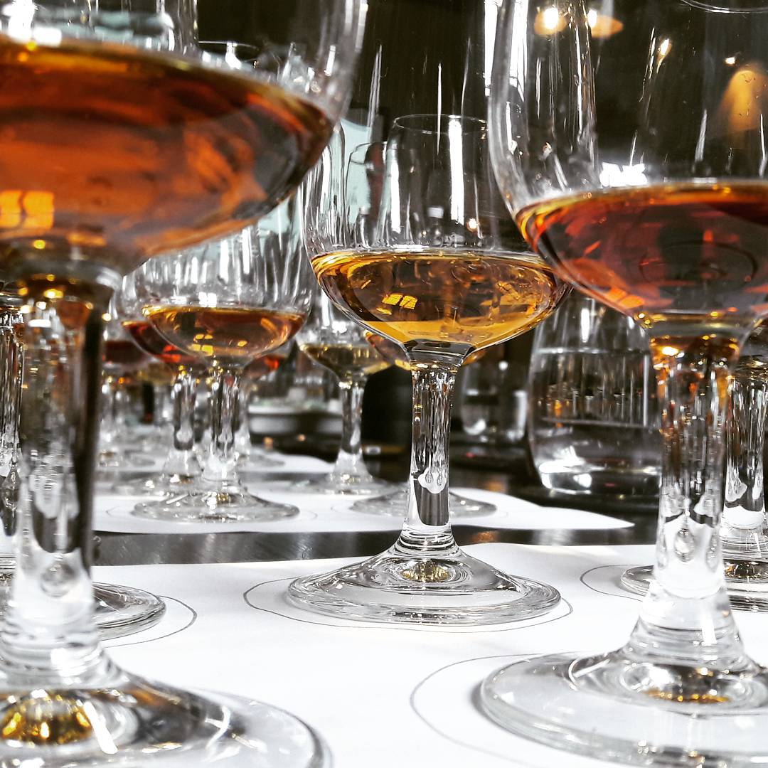 CapeofGoodWines's tweet photo. Concentrated South African terroir! 
https://t.co/LYT33LieXC
#capewinemasters #sabrandy https://t.co/CSKHlYCkWt