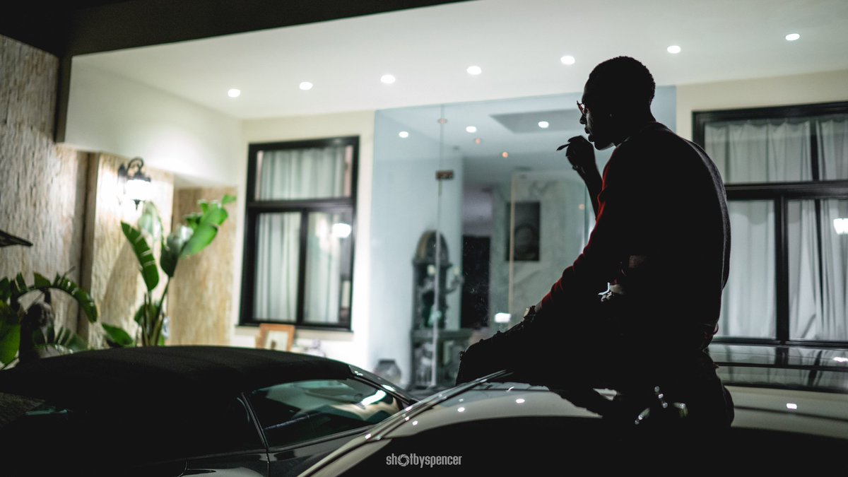XXL's tweet photo. Update: Young Dolph is in "critical but stable" condition after being shot today https://t.co/ZvRsuyRVF3 https://t.co/fBqSF4dpxE