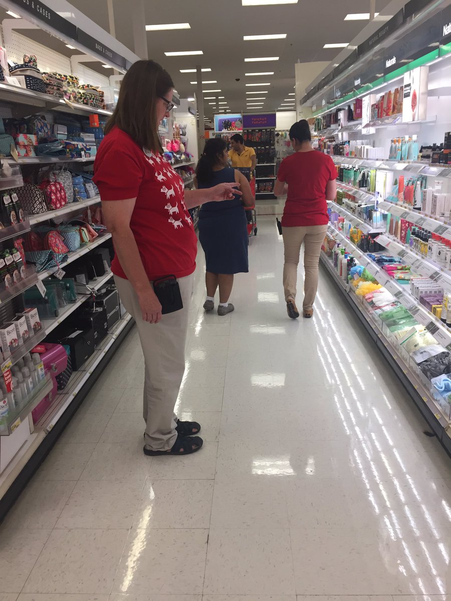 bhorn75's tweet photo. @awibbs09 @anc998 @CoryHofmeister #salesdrivers #shoes #electronics #cosmetics #service #instocks https://t.co/o24NSEDB0p