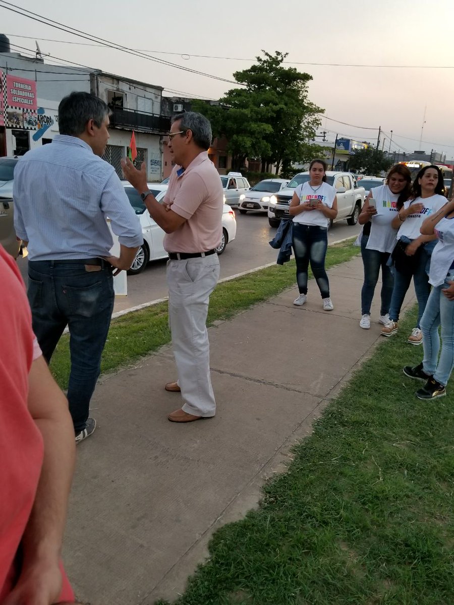 MMontoyaok's tweet photo. Charlamos con los vecinos en Av Gutnisky y Av Pantaleon gomez #formosa https://t.co/Z5cFs4FIcV