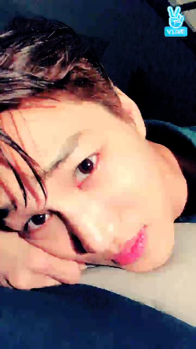 jonginpic's tweet image. *jongin voice* did you dream of me?