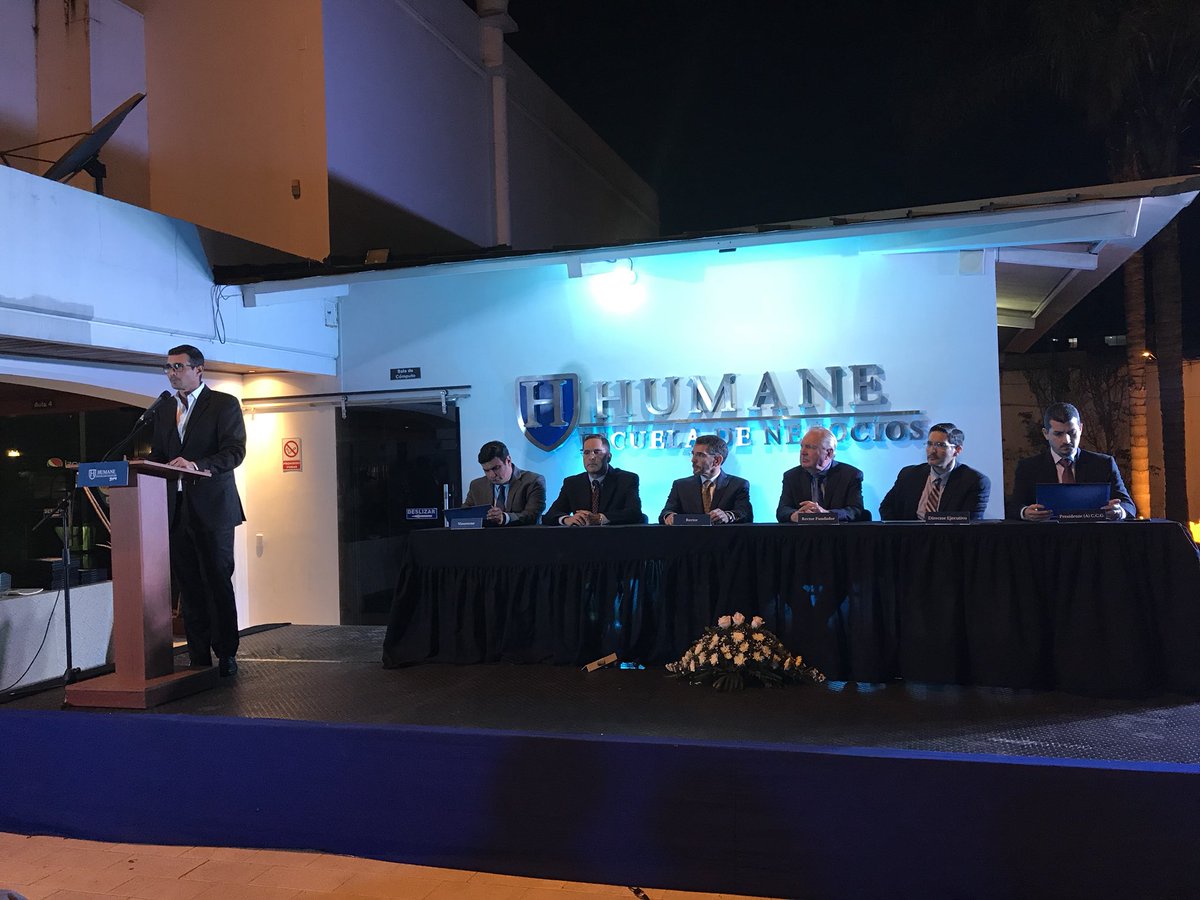 HumaneNegocios's tweet photo. Celebrando el 10mo aniversario de Humane Escuela de Negocios. #InformaciónHumane #HumaneNegocios https://t.co/3mvJQ5WNpM