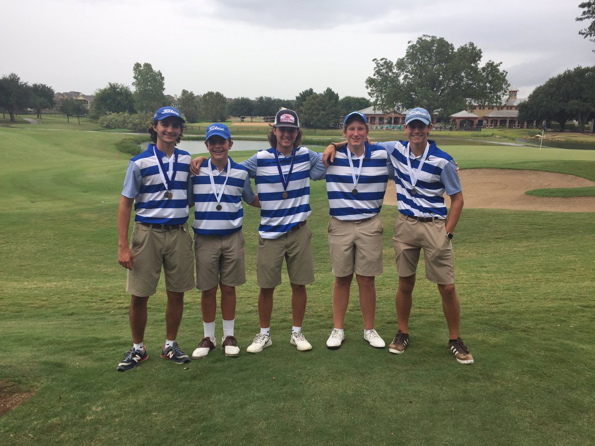 CoachDean_GISD's tweet photo. Freshman QB and Varsity kicker helped win our 1st varsity golf tourney of the season. Great job Team! #youdon'thavetoSpecialize #GTDNA https://t.co/7C1izrZ6Jn
