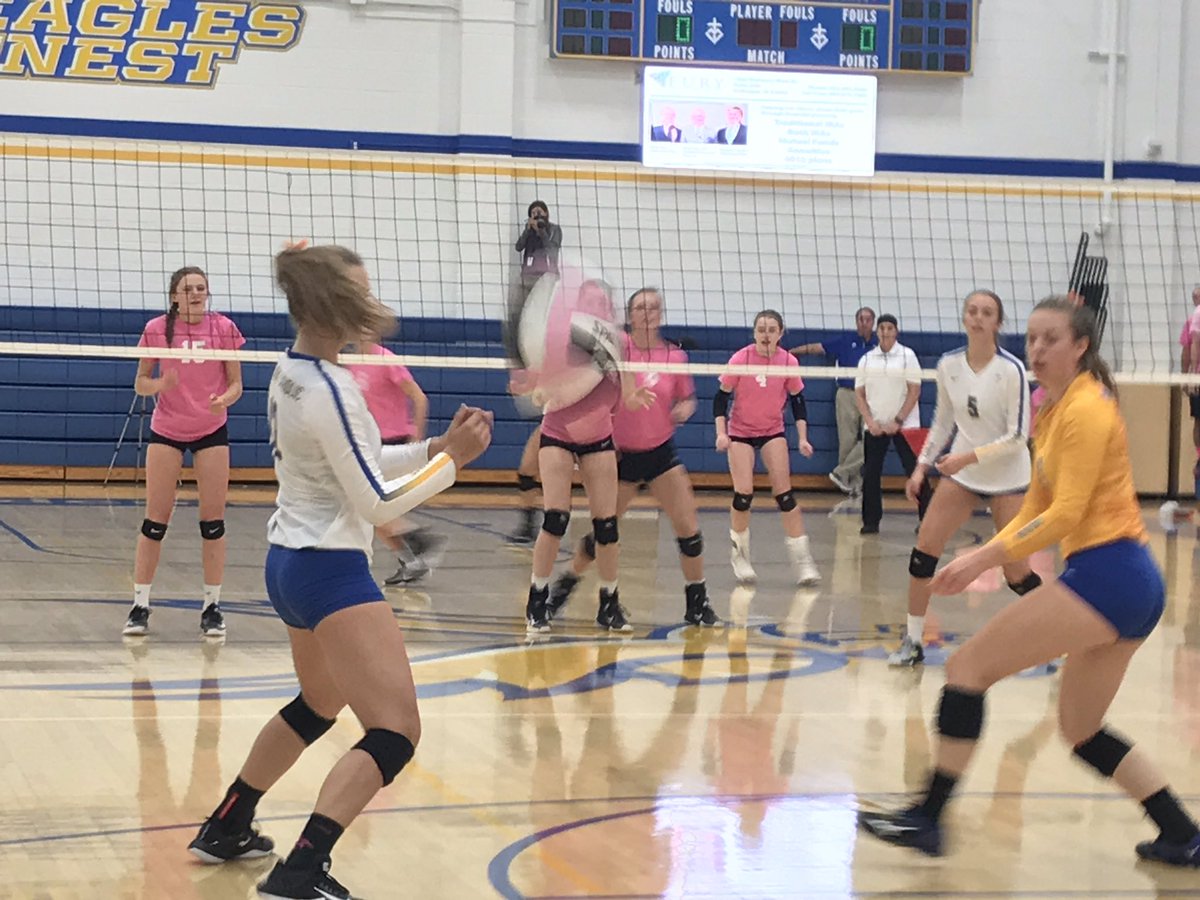 MiaOBrienTV's tweet photo. #TeamTimp Night / Key City #iahsvb Clash!
@HHSvballshark & defending 4A champ @WCHS_Gleaner ONLY on @fox28Iowa / @cbs2iowa https://t.co/Yijjc1DXWJ
