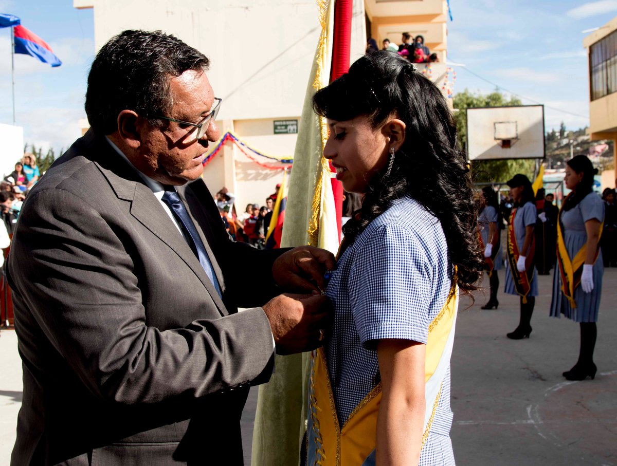 Resultado de imagen para patricio sanchez en la unidad educativa ana paez