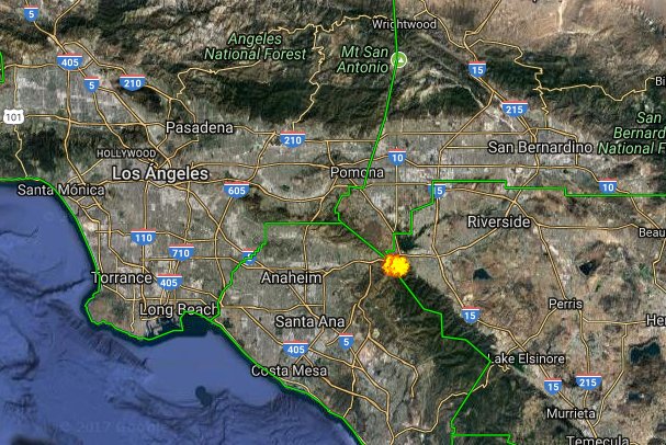 NodoRiesgo's tweet photo. Los Angeles, EEUU / #IF09 Hay evacuaciones en Corona https://t.co/2AJae2CrLP