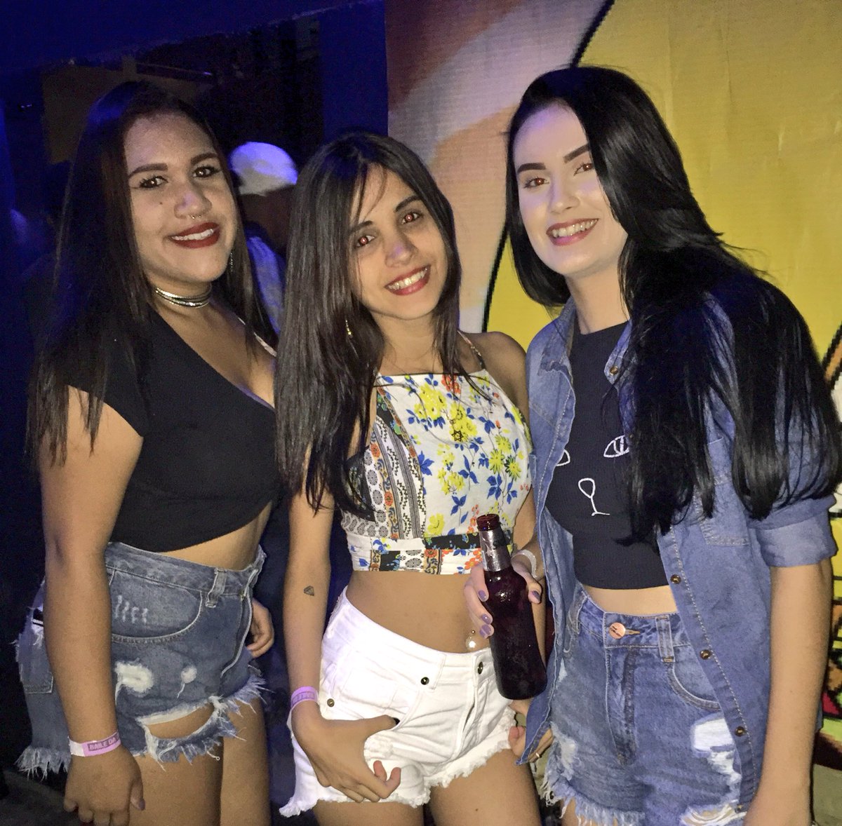 wanny_02's tweet photo. A nossa vidinha de balada!!!!💋💄👅
#euamomt
#minhass https://t.co/EKphdEMI8N
