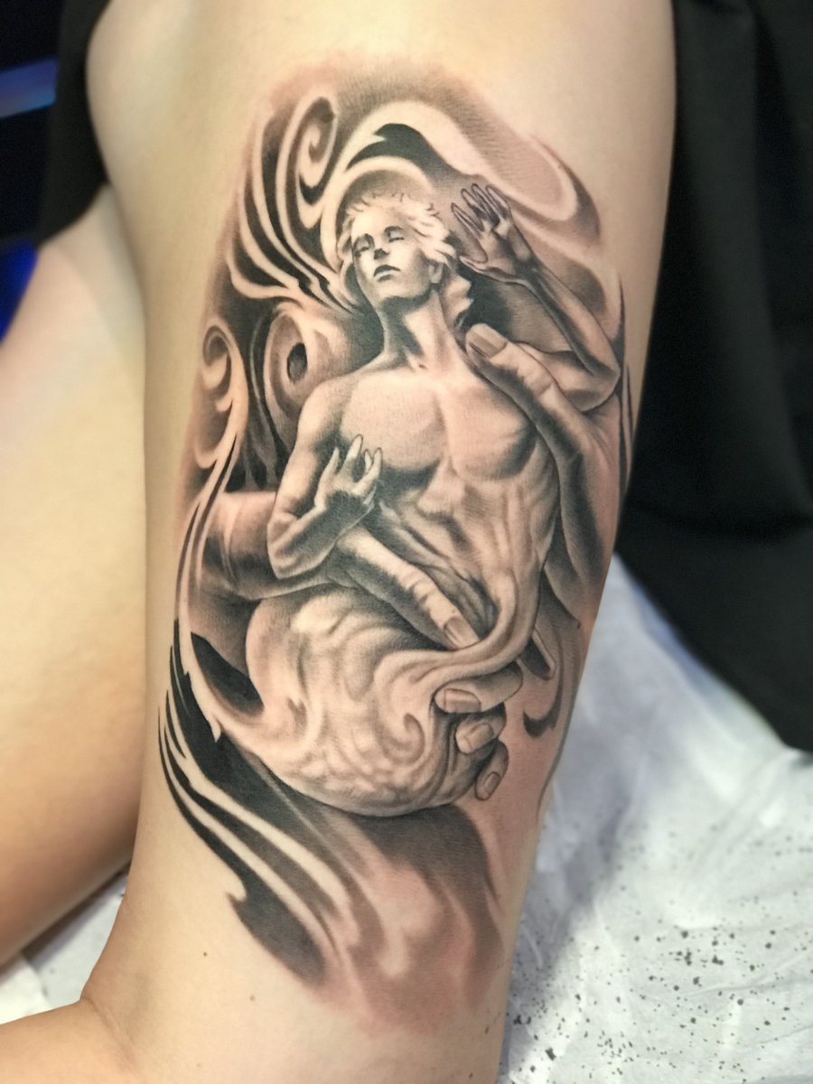 inkmaster's tweet photo. Here is @BasilicaTattoo’s 6 hour live tattoo. Tweet #Basilica to vote @ChristiaNation_ and @NoelinWheeler into the final 2! #InkLive https://t.co/eh5HjzrdCS