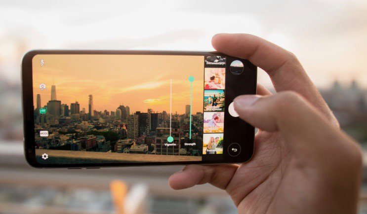 1SiliconDrive's tweet photo. #LG nailed the perfect combo of #UCG and #InfluencerMarketing with this one #V30 #FindYourFrame #DavidFranco #GoT https://t.co/vdWhTJEzIV https://t.co/P3w9zfRTS3