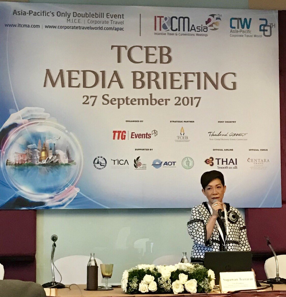 MICEinthailand's tweet photo. Khun Supawan Teerarat of #TCEB about โYour vibrant journey to business success - Business events through chapters of possibilitiesโ #ITCMA17 https://t.co/EAyTzhKnuK
