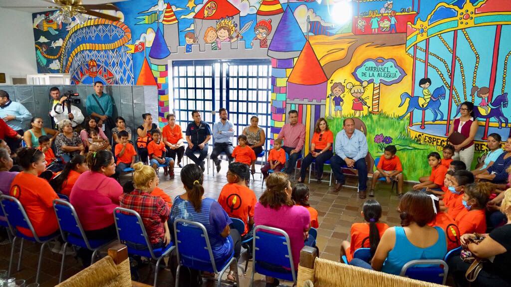 rubenmoreiravdz's tweet photo. #Torreón. Casa Feliz sitio de milagros y esperanza. Más de 300 niños reciben amor. Gracias Cecy Murra por permitirnos colaborar. #Coahuila https://t.co/tuysJsXxZY