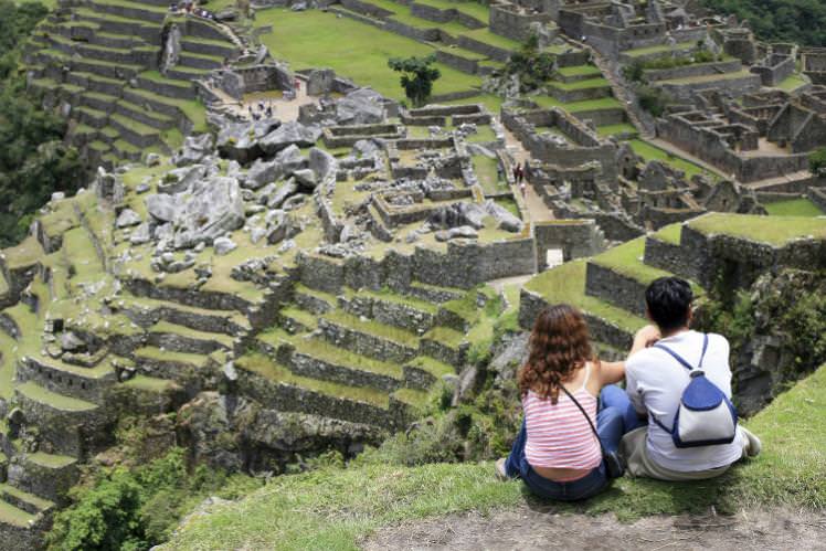 lonelyplanet's tweet photo. On #WorldTourismDay, we're reflecting on the planet's most vulnerable treasures &amp; our responsibility towards them https://t.co/Is9X3M4Wmu https://t.co/B4tv29BqZX