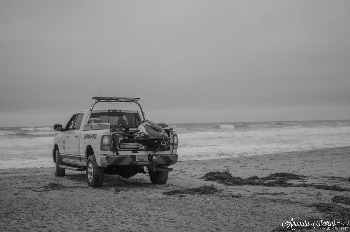 OBXASPhoto's tweet photo. #HurricaneMaria #OBX #OuterBanks #KillDevilHills #AvalonPier https://t.co/g2n695OgUT
