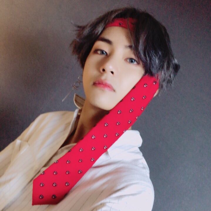 7Taescurls's tweet photo. HE https://t.co/UFwW7JaQgR