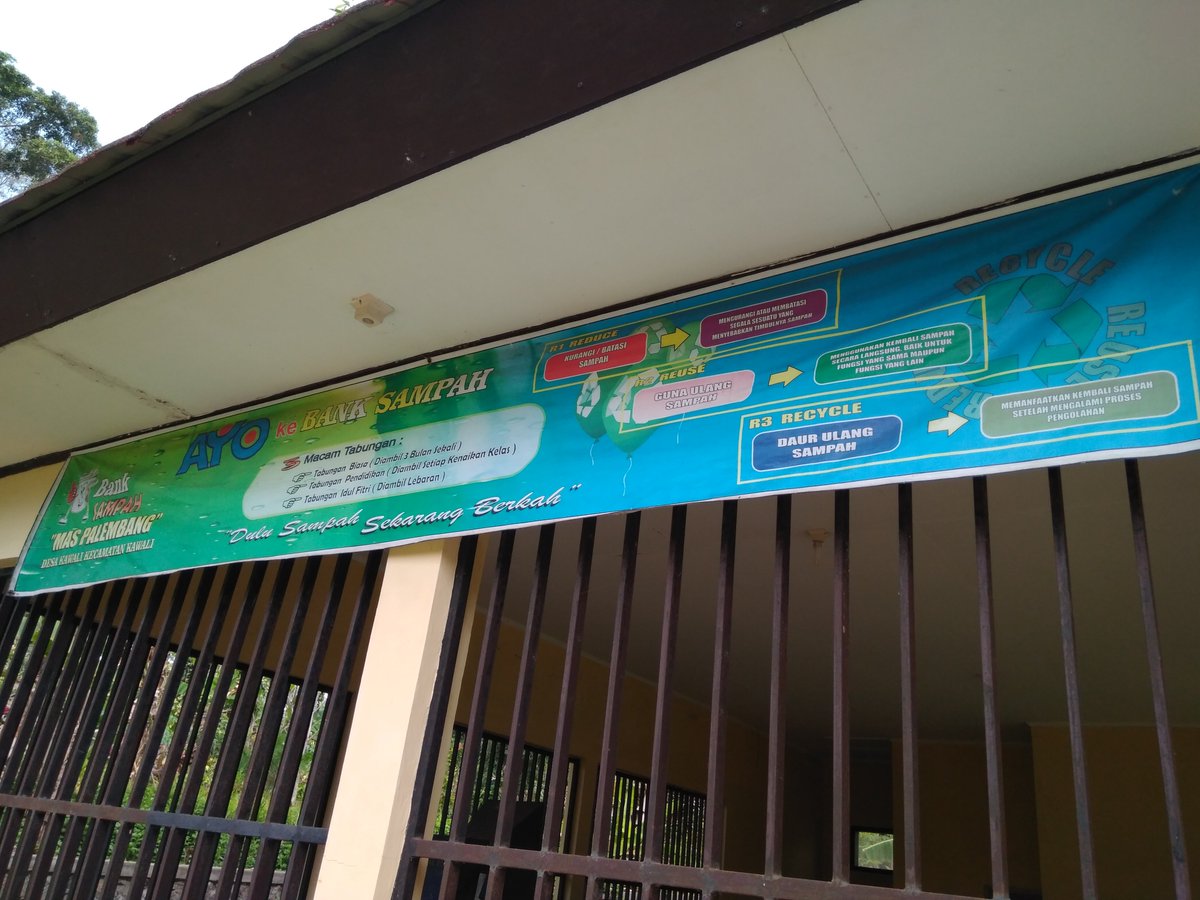 Setiap desa punya cita cita.. ini lho salah satu cita citanya dari sampah jadi berkah <a href="/undpw/">uun untamiharja</a> <a href="/sutardjo1/">PUNAKAWAN SUPRA DESA</a> <a href="/tppindonesia/">Pertepedesia</a> <a href="/taufikmadjid71/">IG : taufik.madjid</a>