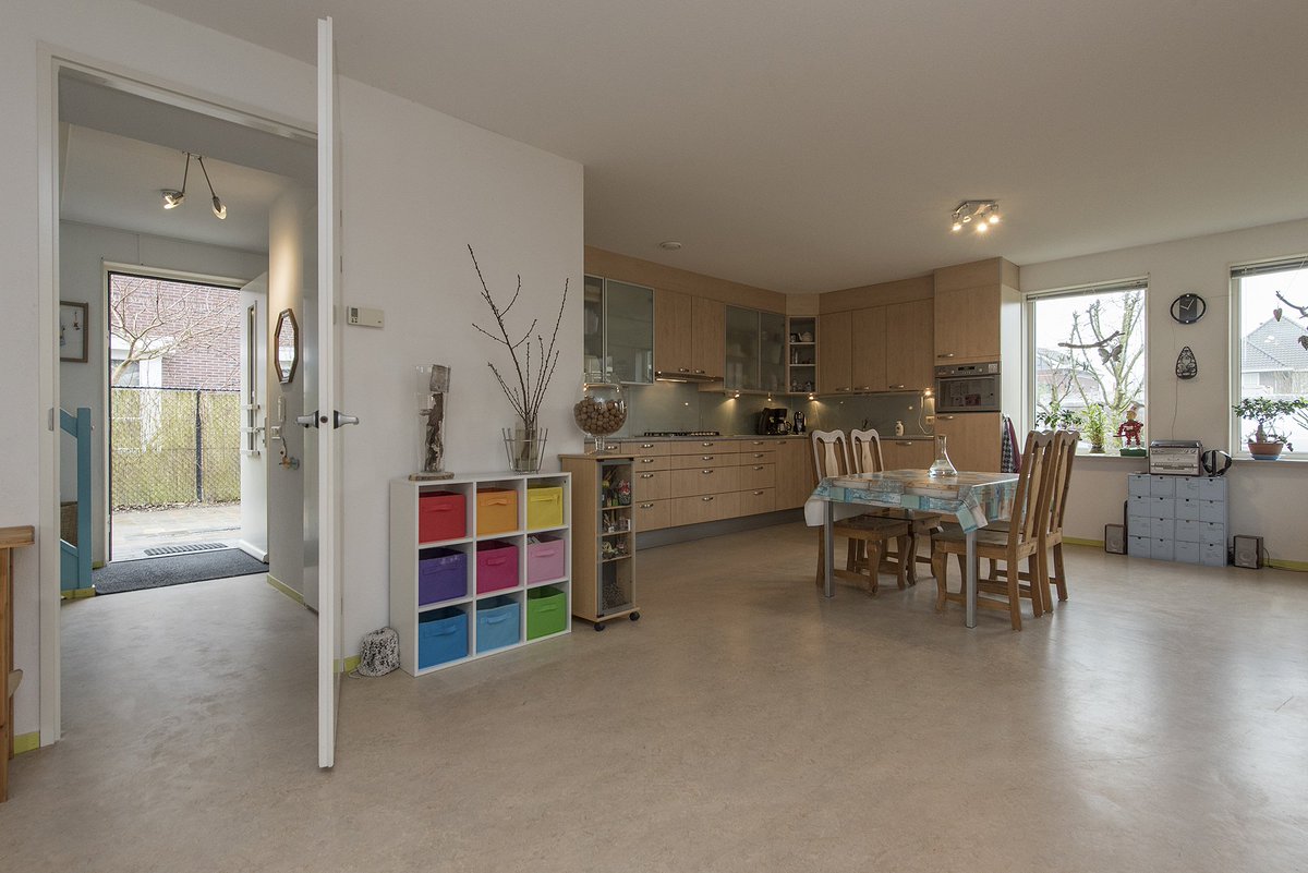 #nvm Open Huizen Dag bekijk tussen 11.00 en 15.00 uur zonder afspraak deze GROTE woning aan de Marquette 8 #Lelystad
funda.nl/koop/lelystad/…