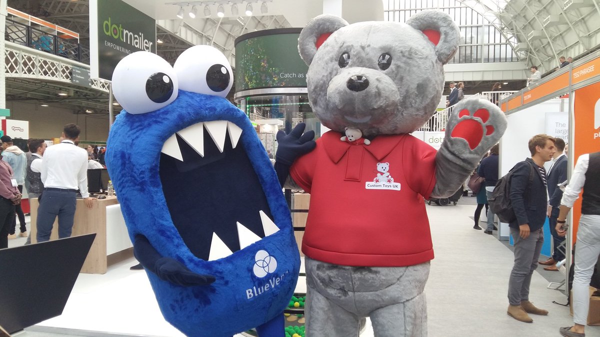 CustomToysUK's tweet photo. Great seeing the BlueVenn beast! @BlueVennBeast https://t.co/btTuB51wZy