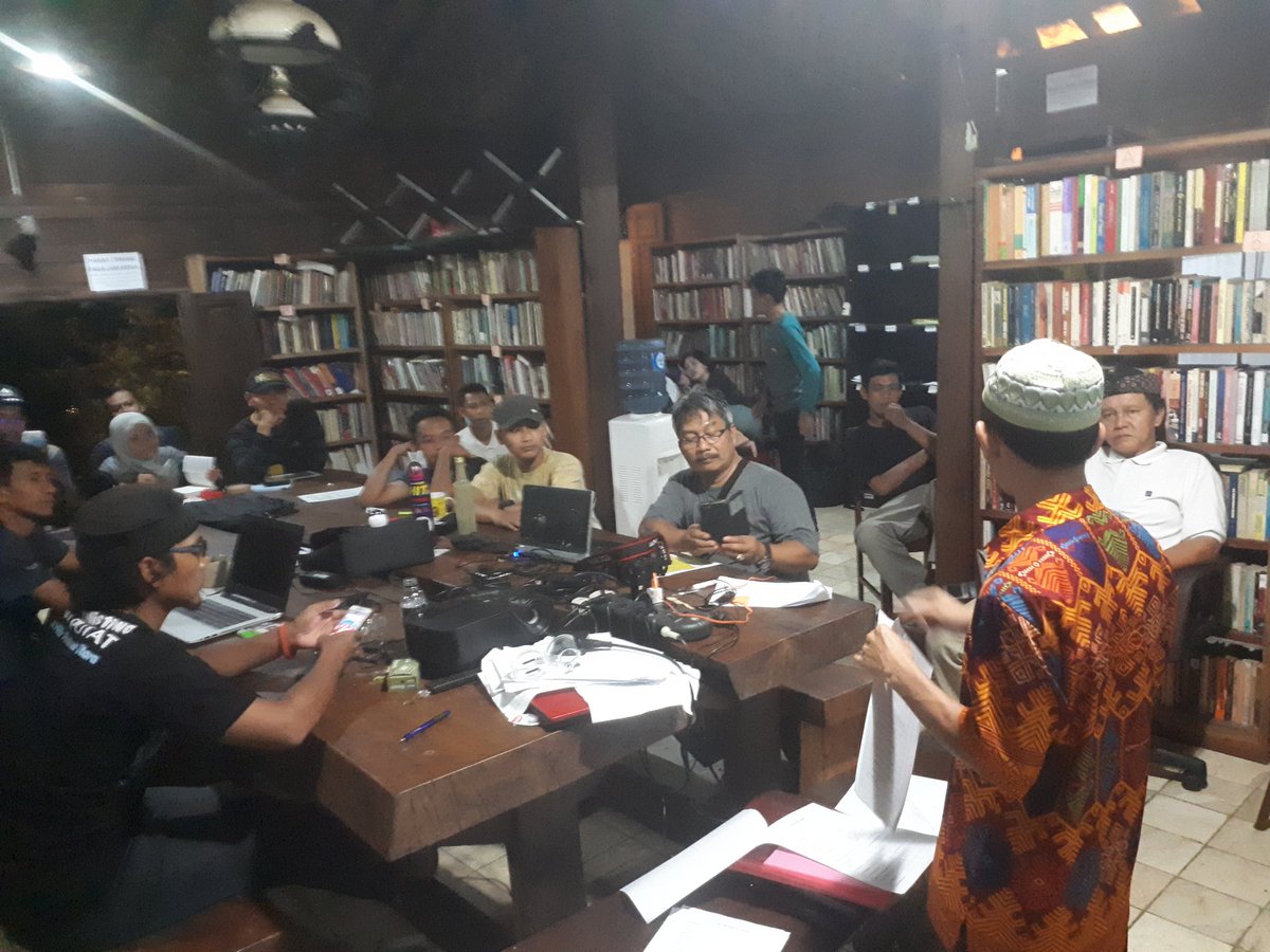 roedyrustam's tweet photo. Bersama Mewujudkan Gagasan @imeilandi @PrakarsaDesa @nuronaby @BP2DK #sideka https://t.co/xl0o1EE4sx