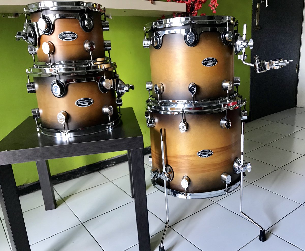 Gretsch2016's tweet photo. @drum_market FS: Sisa2 PDP FS series Birch, muluss kinclong,no minus, jual satuan/ spaket,minat: 081945777117 https://t.co/PglJEc4ivW