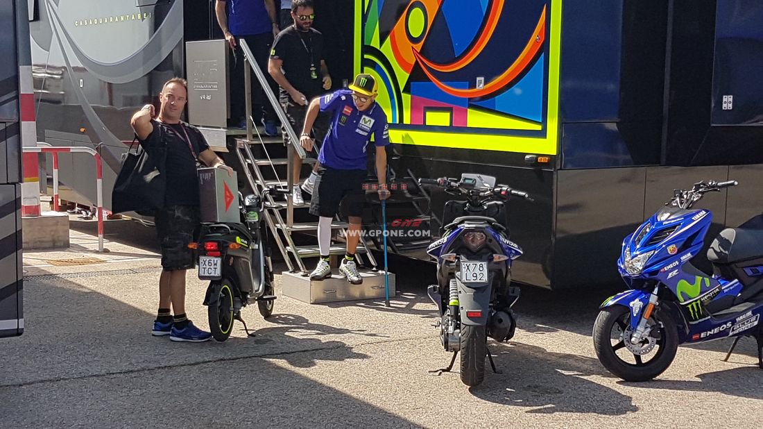 gponedotcom's tweet photo. #AlessandroGramigni #Aprilia Marquez batterà i record di Rossi, ma Vale è stato grande: Marc è un fenomeno,… https://t.co/zGJPUsNT1I https://t.co/EYwPAmrVcz