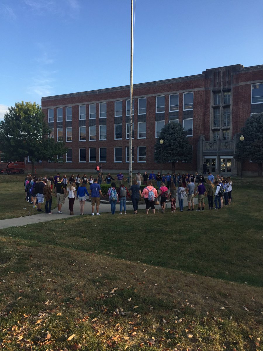 milby41's tweet photo. See YOU at the pole!!! #THSSTRONG https://t.co/BUp1FmV1S7