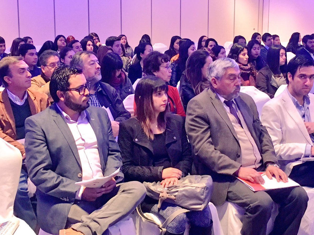 VoceriaAtacama's tweet photo. SRM de Gobierno @ccortesolivares participa en "Seminario Internacional de Emprendimiento e Innovación en #Atacama" actividad @VisionCopiapo https://t.co/EPSvLJy99r