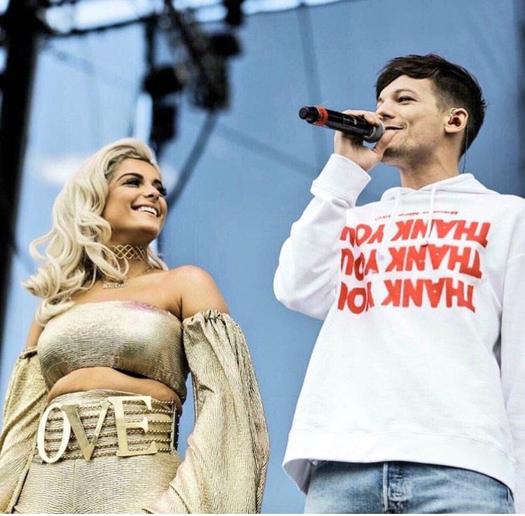 louistomitalia's tweet photo. RT to show all your LOVE to the most beautiful, pure and precious friendship ever 💙
Welcome in the family Bebe!
#BackToYouSuSpotify https://t.co/seL5dyeGHG