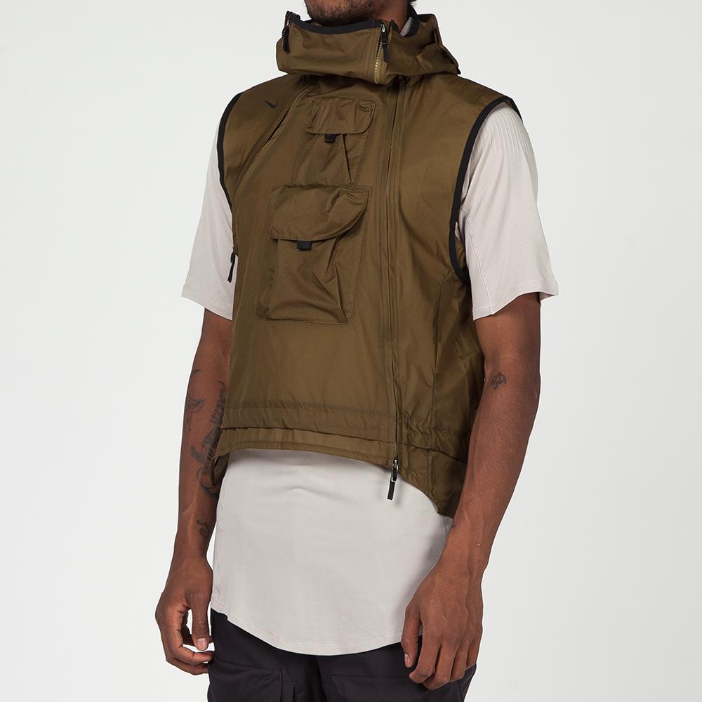 nikelab aae 1.0 vest