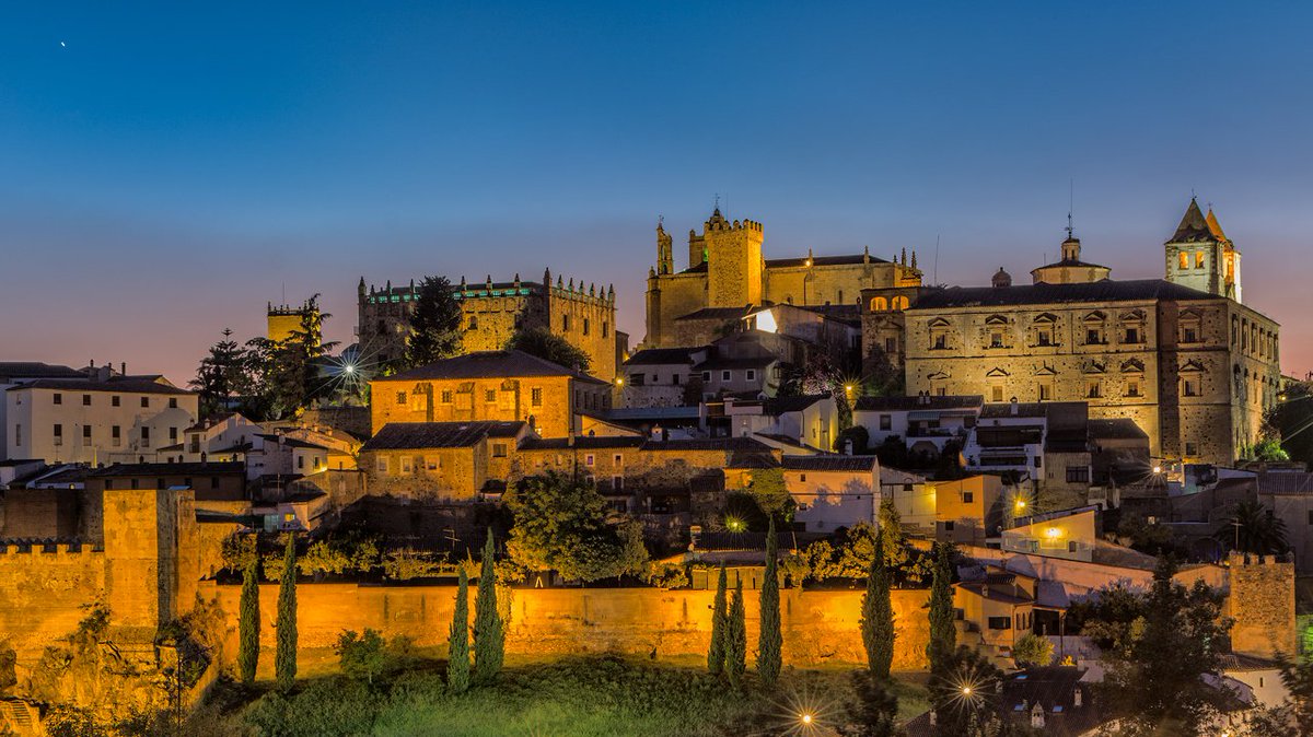 LeonciaCc's tweet photo. Hoy es el #DíaMundialDelTurismo, y qué queréis que os diga, en #Extremadura se puede hacer turismo del bueno 😉 https://t.co/KXdoQ769d5