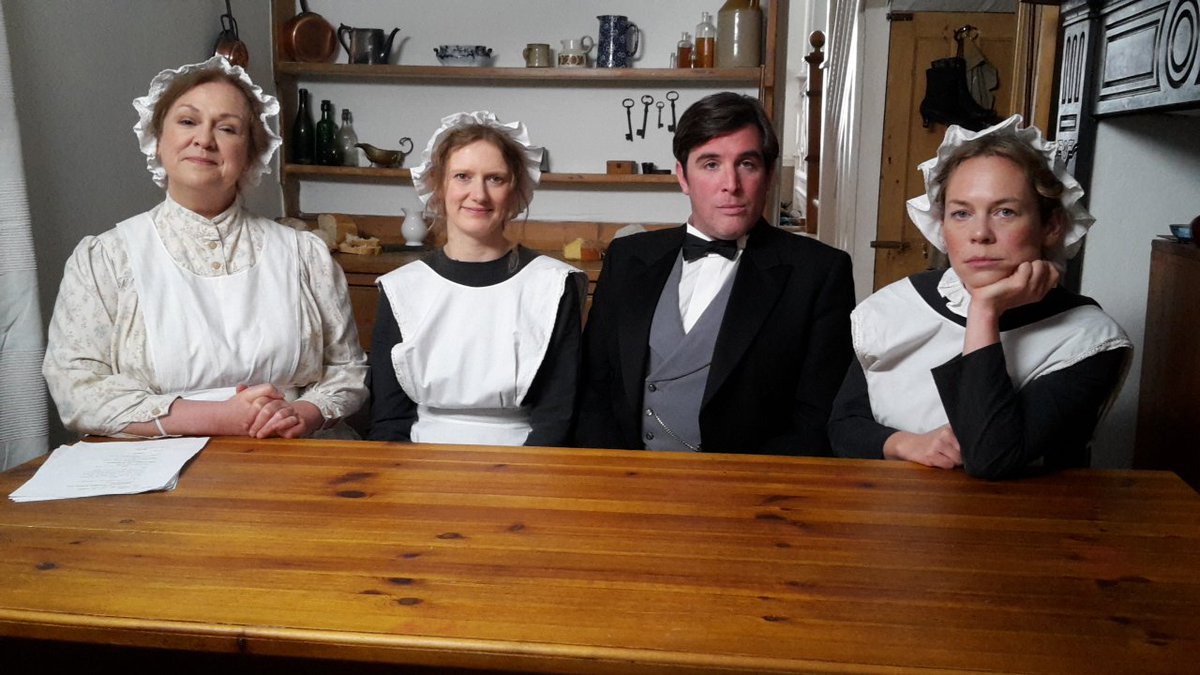 Excited about @WimpoleStreet2 premiere <a href="/WBDeLaneLea/">Warner Bros. De Lane Lea</a> tonight! #wimpolestreet #Warnerbrothers #loftfilms #premiere #watchseriesone