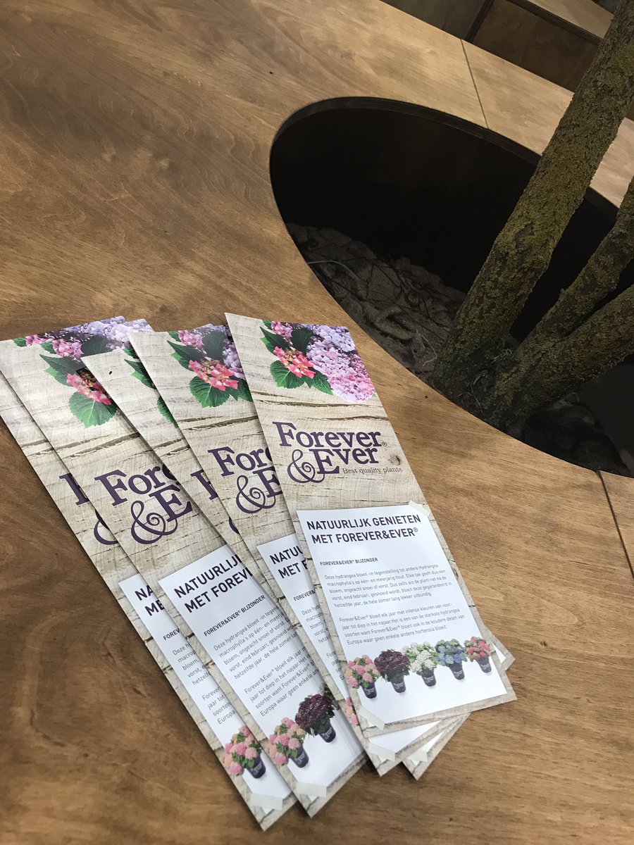 Vandaag aanwezig op de Jaarbeurs. Forever&amp;Ever in openbaar groen. Meer info; stand 3.6.22