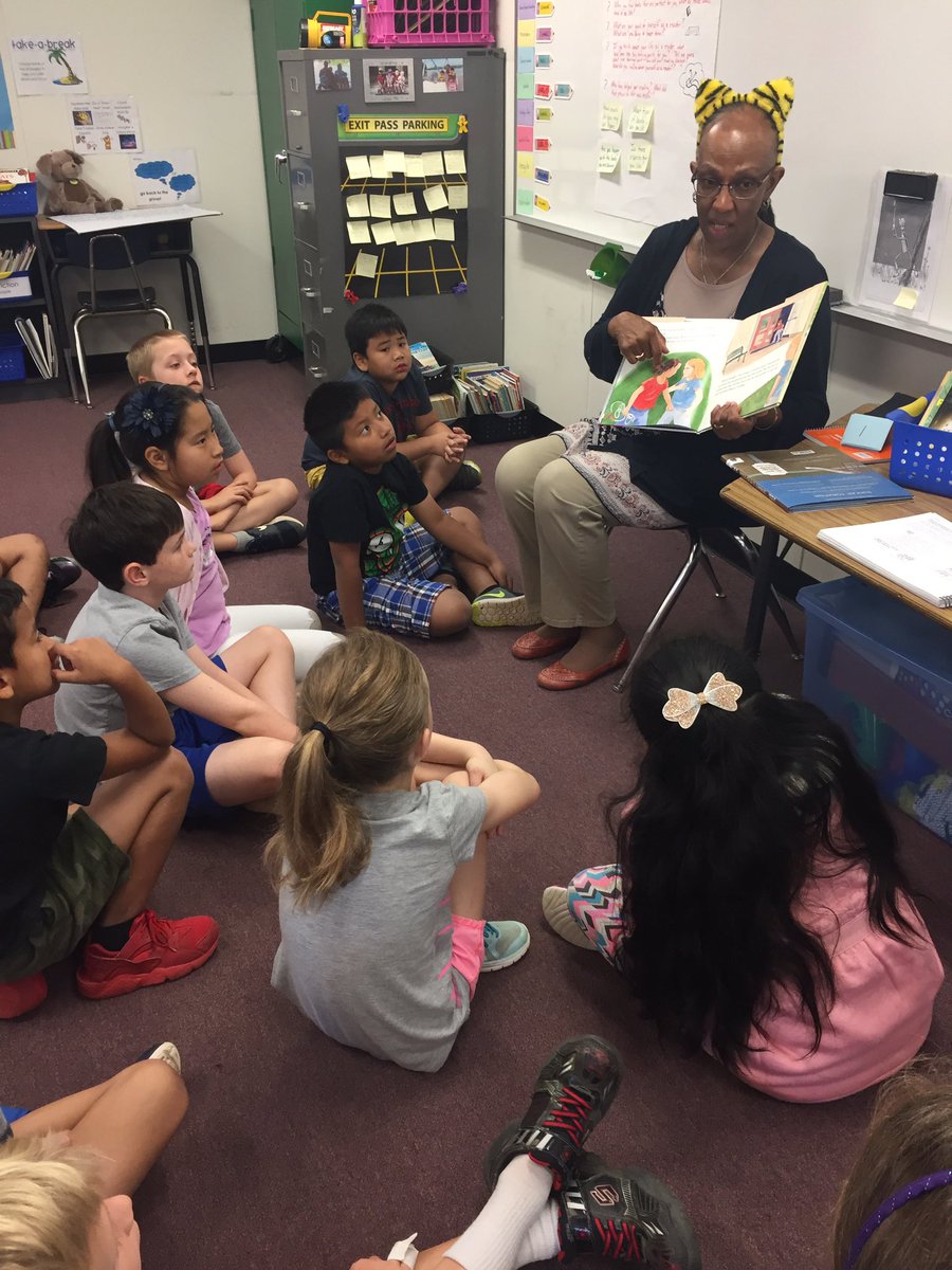 KWBnagle's tweet photo. Enjoying a story on Roving Reader Day. #KWBpride https://t.co/pew3SS6aMD
