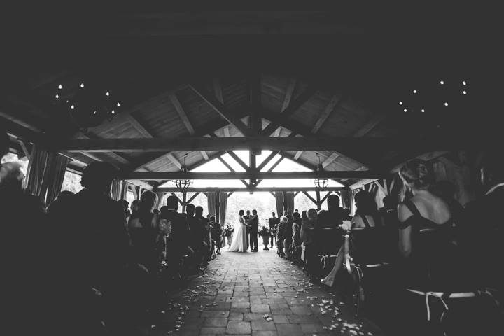 tcdetails's tweet photo. Did you catch A&amp;M's wedding over on @theweddingco? So great being part of this wedding and thankful for the feature! https://t.co/VrtHZkSJz5 https://t.co/Nae2sM3oEY