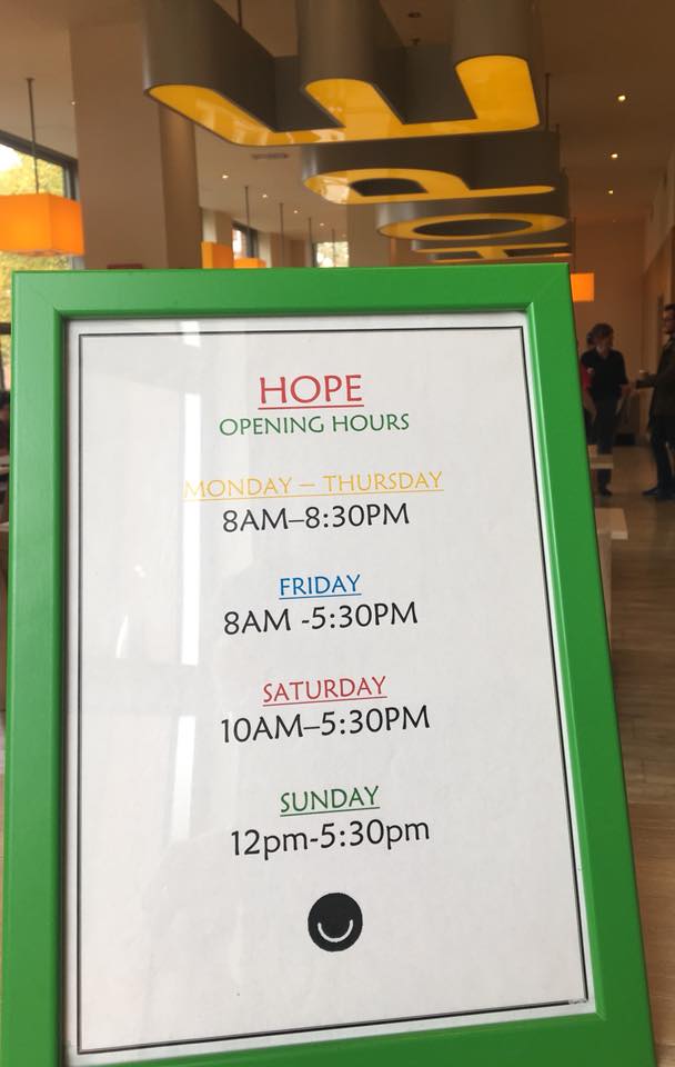 EatAtQueens's tweet photo. New term time opening hours for Hope Cafรฉ in the #McClayLibrary so why not call in this week and #TasteSomethingAmazing ๐คฉ #LoveQUB #QUB https://t.co/ZceHYoeyWq