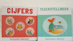Recensie van Cijfers en Tegenstellingen. Leuke retro kartonboekjes met voelelementen. bangersisters.nl/boekrecensies/…